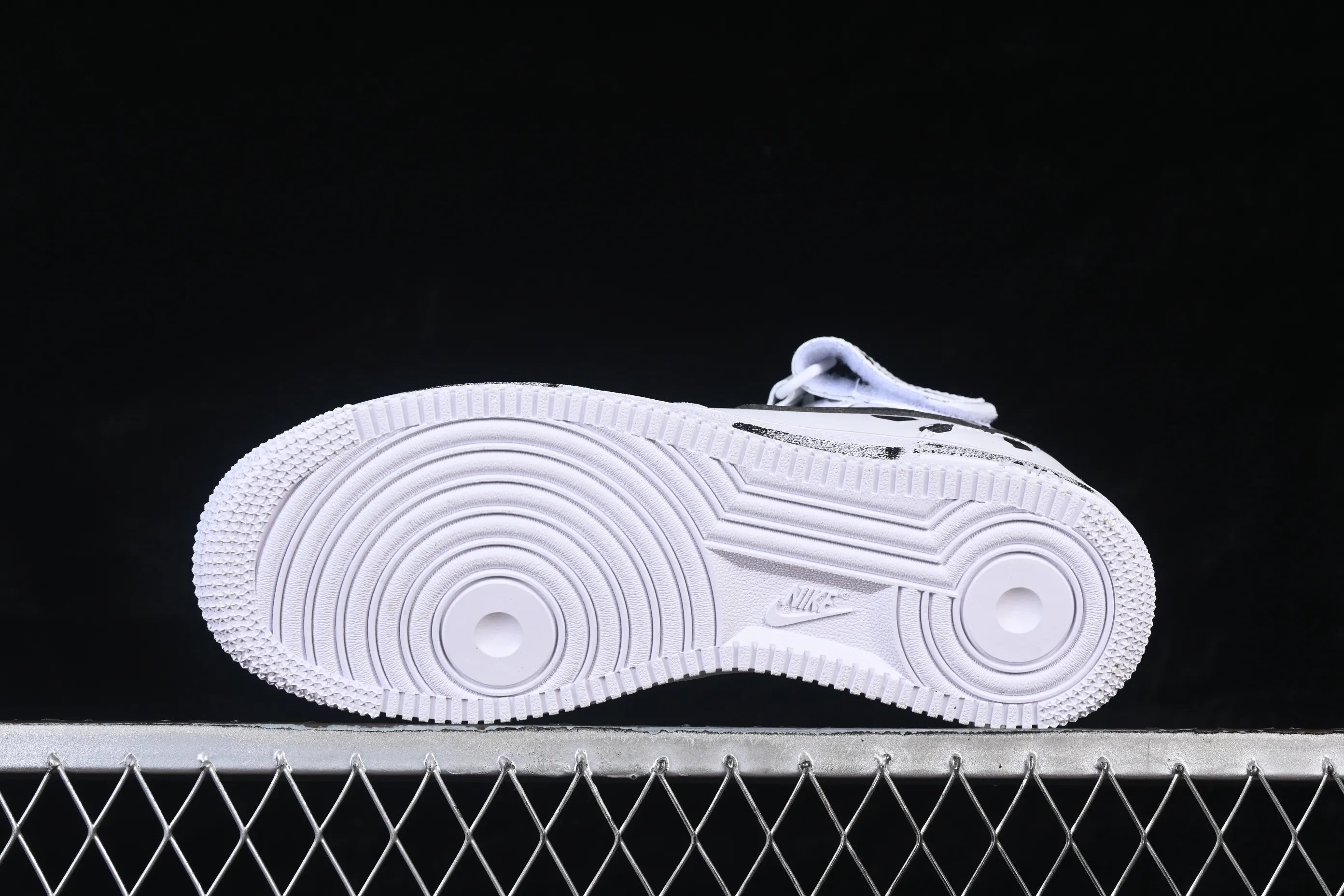 All categories Nk Air Force 1 Air Force series Nk Air Force 1 Mid Air Force mid-top Nike Air Force 1'07 Low splash inkjet Air Force 1 mid-top casual sneakers ZH0316-144